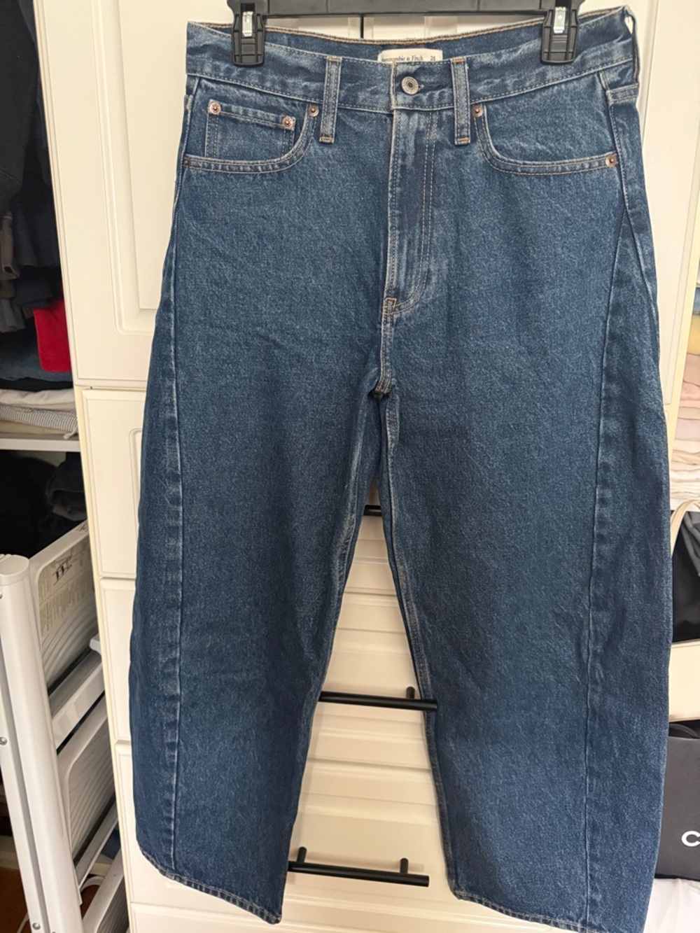 Abercrombie & Fitch Women’s Mid Rise Barrel Jeans